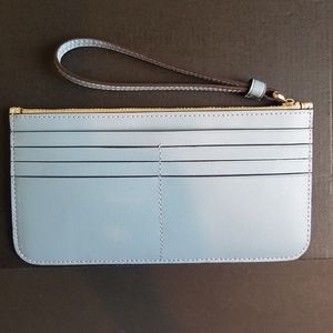 Coach Accessories - WOMEN'S COACH ZIP TOP WALLET WRISTLET Coach Accessories - WOMEN'S COACH ZIP TOP WALLET WRISTLET